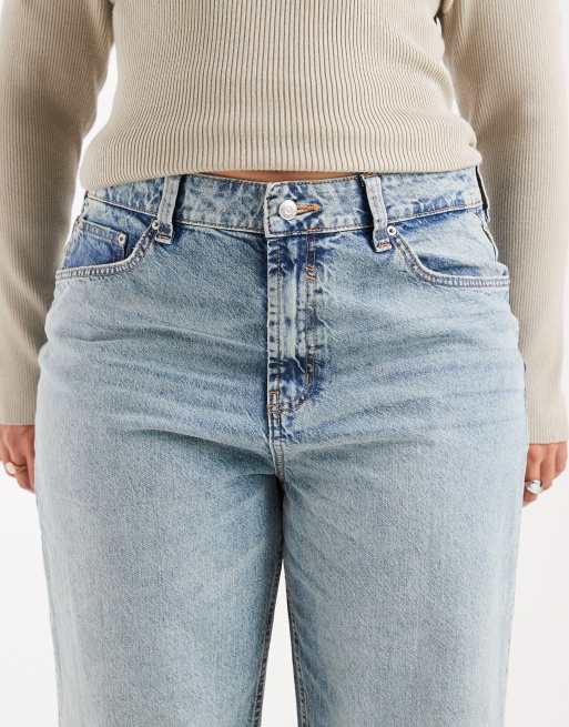 ASOS DESIGN Curve wide leg dad jeans in light vintage wash Circular Design Collection, 4 of 5