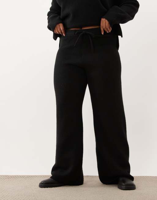 ASOS DESIGN Curve wide leg trouser co-ord in black, 3 of 5
