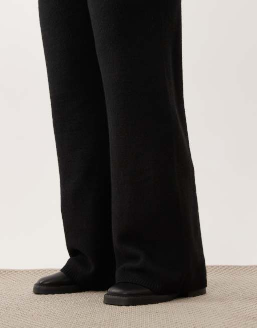 ASOS DESIGN Curve wide leg trouser co-ord in black, 4 of 5
