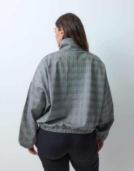 ASOS DESIGN Curve Windbreaker-Jacke mit halbem Reißverschluss in Schwarz-Weiß-Karo, 3 von 5
