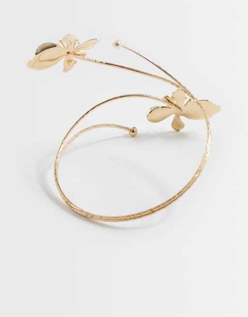 ASOS DESIGN Curve wrap-around arm cuff with floral detail in gold tone, 3 of 3