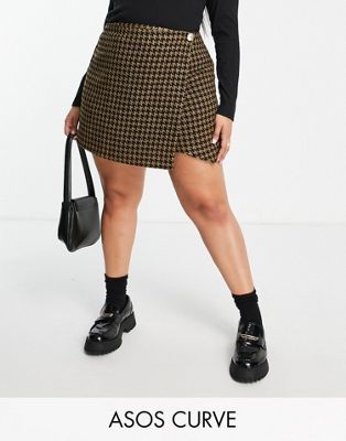 ASOS DESIGN Curve wrap boucle mini skirt in brown check print
