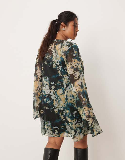ASOS DESIGN Curve wrap mini dress with ties in blurred blue floral, 2 of 4