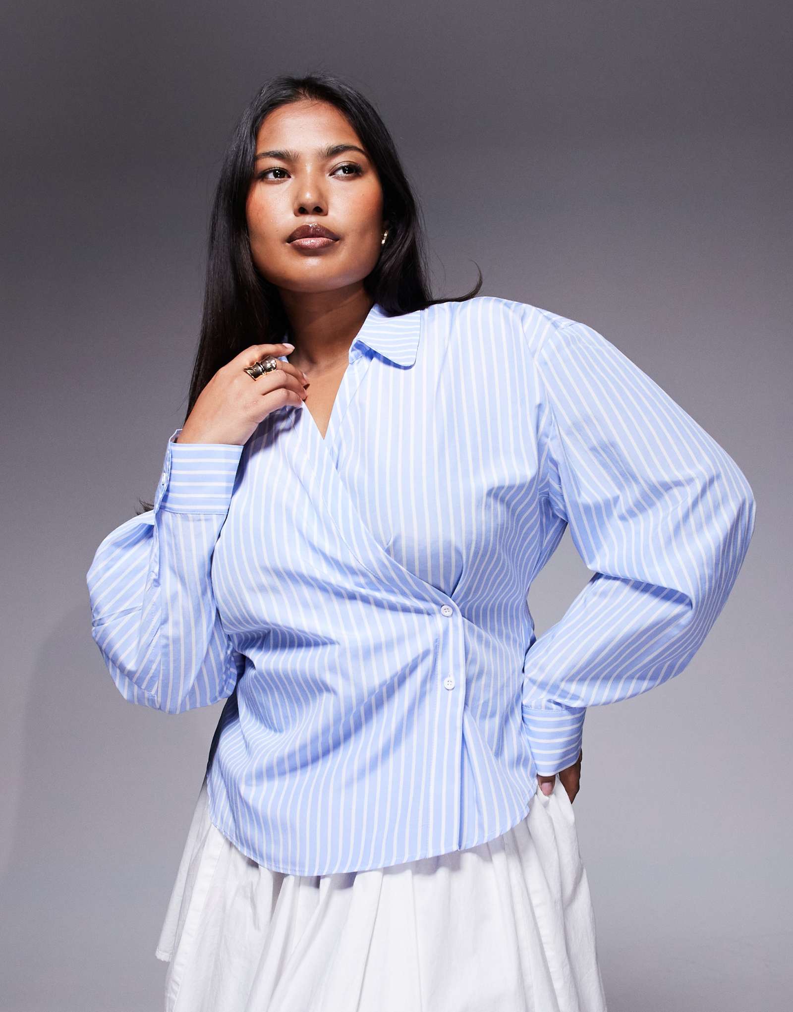 Рубашка ASOS DESIGN Curve с запахом и рукавами-коконами в полоску