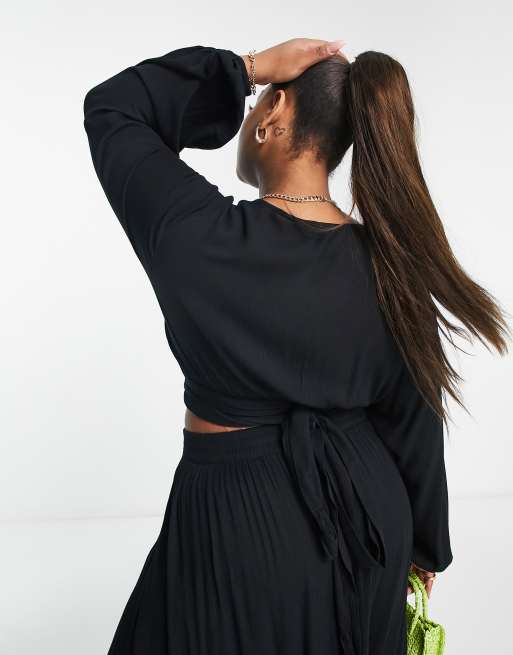 ASOS DESIGN Curve wrap tie long sleeve beach crop top co-ord in black , 2 of 4