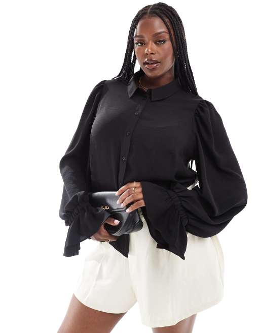 ASOS DESIGN Curve - Zacht overhemd met volumineuze mouwen en ruches aan de manchetten in zwart