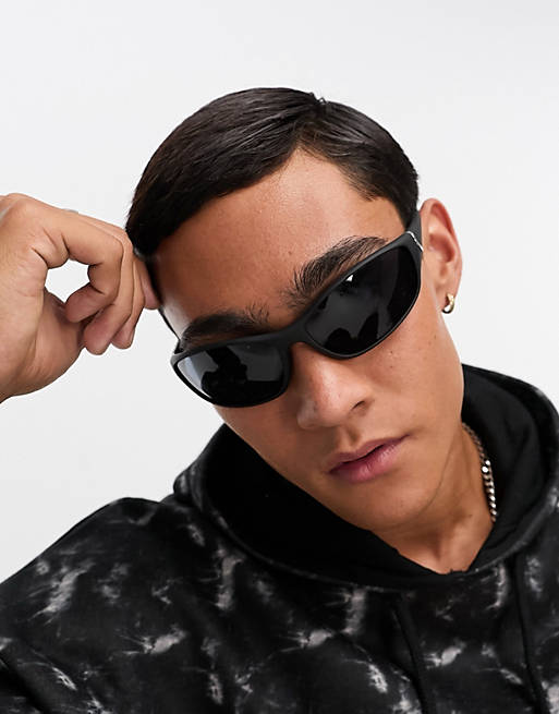 ASOS curved frame sunglasses with smoke lens in matte black | ASOS