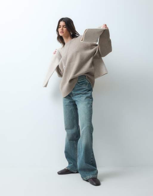 ASOS DESIGN curved sleeve oversized sweater in taupe, 3 of 4