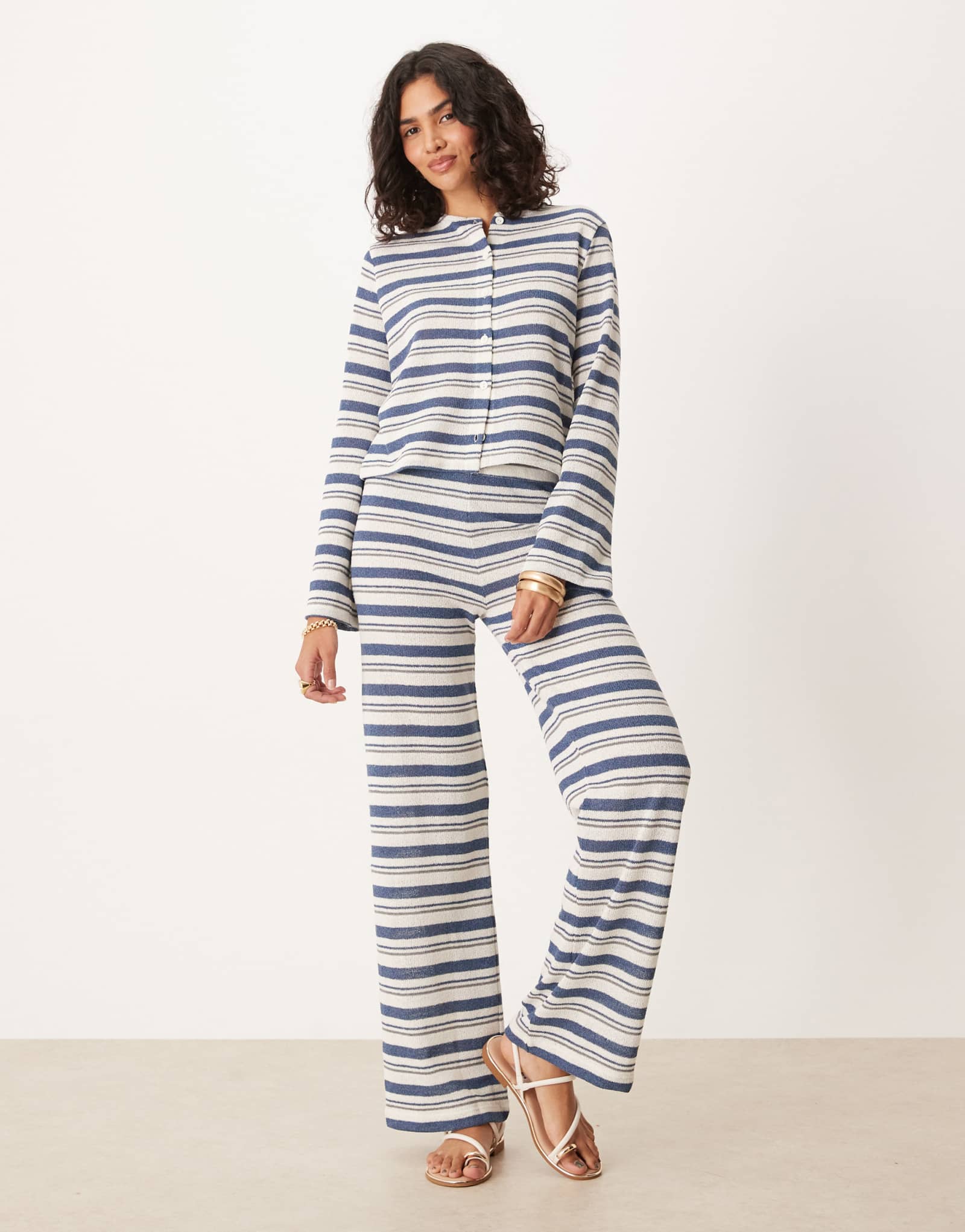  Брюки цвета слоновой кости ASOS DESIGN в полоску — часть комплекта