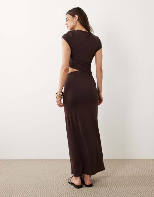 ASOS DESIGN cut out detail baby tee maxi dress in brown, 4 of 4