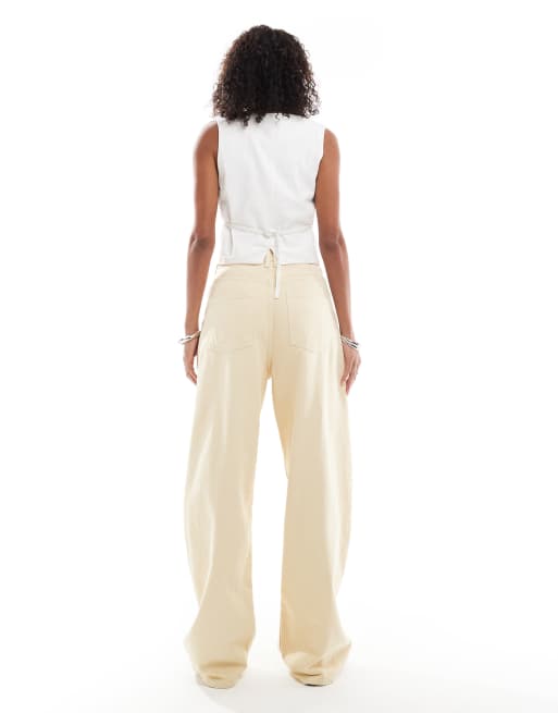 ASOS DESIGN – Cytrynowożółte jeansy z wysokim stanem i baryłkowymi nogawkami, 2 z 5