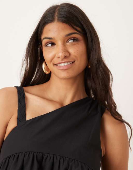 ASOS DESIGN – Czarna asymetryczna sukienka mini ze skręconym ramiączkiem, 2 z 4