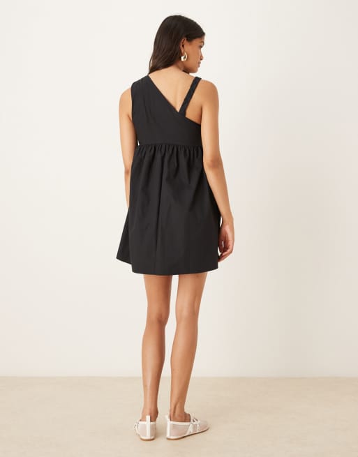 ASOS DESIGN – Czarna asymetryczna sukienka mini ze skręconym ramiączkiem, 3 z 4