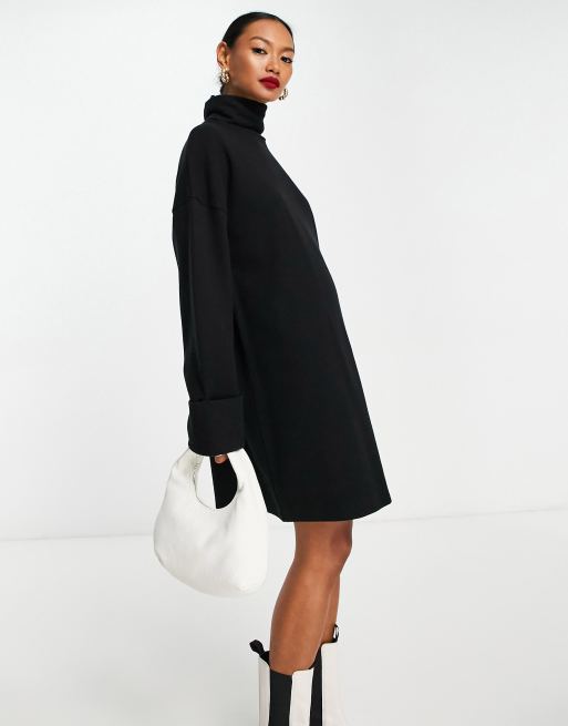 ASOS DESIGN – Czarna bardzo miękka sukienka dzianinowa mini z odwijanymi mankietami i golfem