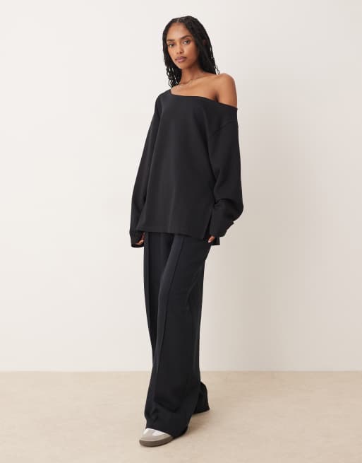 ASOS DESIGN – Czarna bluza oversize z odkrytym ramieniem i szwami interlock, 2 z 4