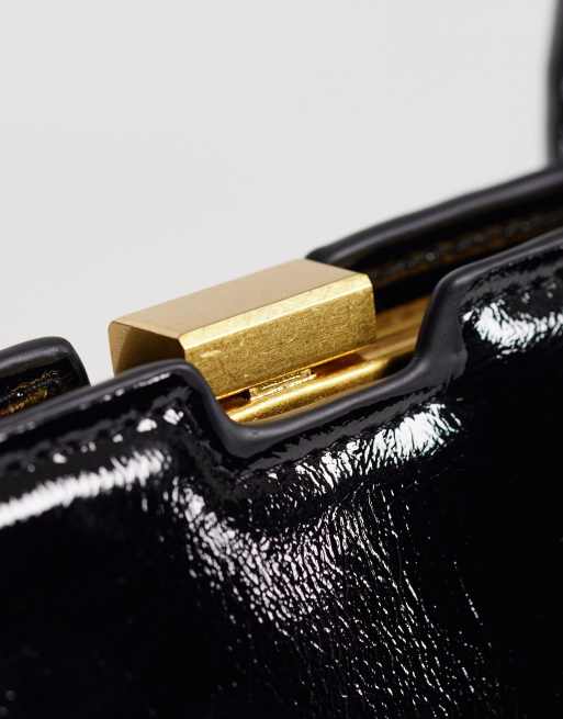 ASOS DESIGN – Czarna błyszcząca podłużna torebka z rączką, 3 z 4