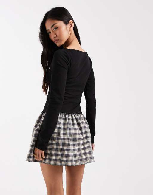 ASOS DESIGN – Czarna dżersejowa sukienka mini z kontrastowym dołem, 4 z 4