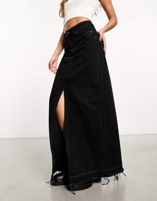 ASOS DESIGN – Czarna jeansowa spódnica maxi z dwoma rozcięciami i efektem sprania