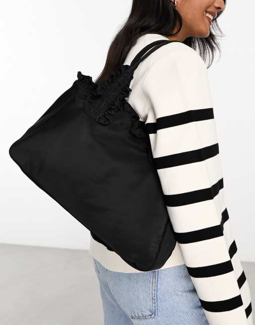 ASOS DESIGN – Czarna nylonowa torba typu tote z falbanką, 3 z 4