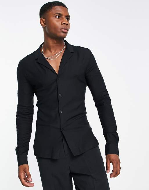 ASOS DESIGN – Czarna podkreślająca sylwetkę koszula z wiskozy z kołnierzykiem kubańskim
