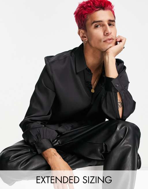 ASOS DESIGN – Czarna, satynowa koszula z obszernymi rękawami z obcisłym mankietem