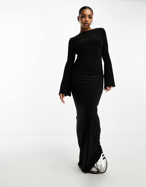 ASOS DESIGN – Czarna sukienka maxi z odkrytymi plecami i rozkloszowanymi rękawami