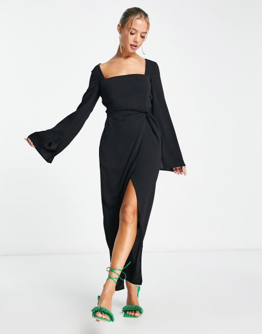 ASOS DESIGN – Czarna sukienka midi z kwadratowym dekoltem, rozszerzanymi rękawami i ozdobnym węzłem 