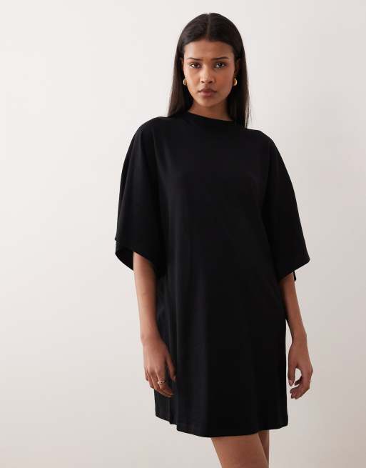 ASOS DESIGN – Czarna sukienka mini z rękawami nietoperzowymi, 2 z 4
