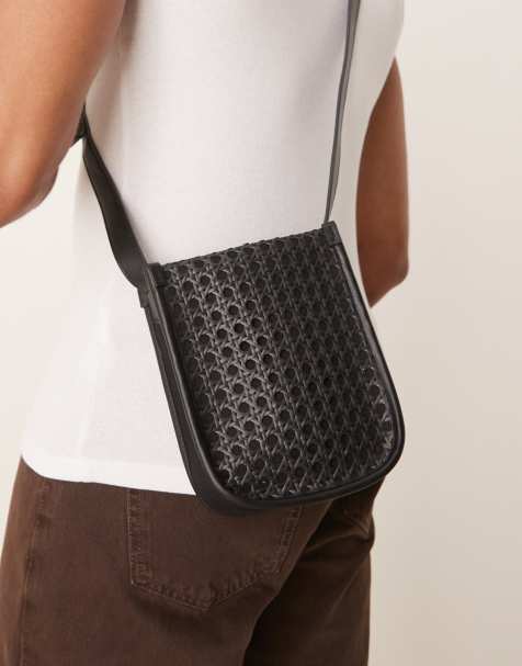 ASOS DESIGN – Czarna torebka crossbody ze plecionej imitacji skóry i rattanu - view 1