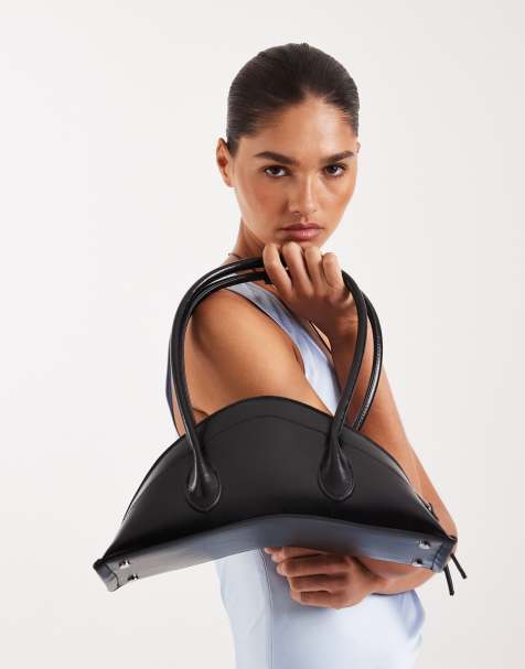 ASOS DESIGN – Czarna usztywniana kopertówka w kształcie rogalika - view 1