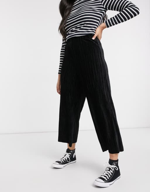 ASOS DESIGN – Czarne aksamitne plisowane kuloty