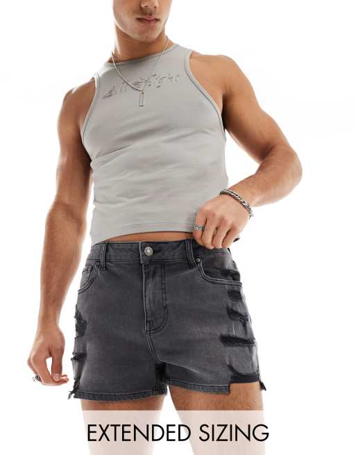 ASOS DESIGN – Czarne bardzo krótkie szorty jeansowe o obcisłym kroju z przetarciami i efektem sprania
