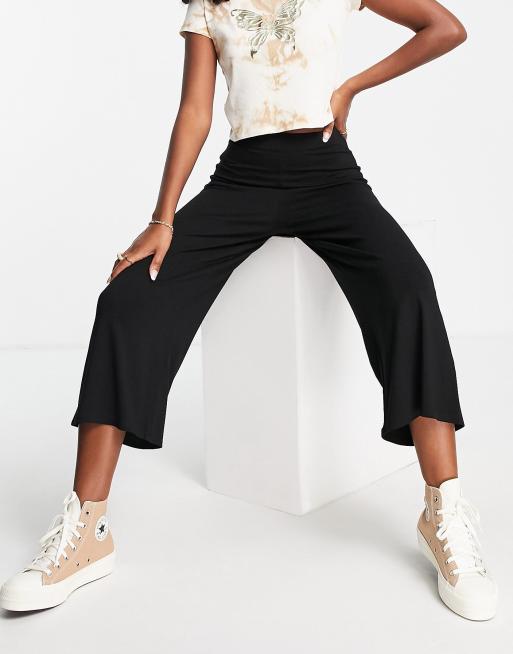 ASOS DESIGN – Czarne dopasowane kuloty