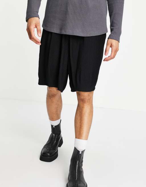 ASOS DESIGN – Czarne eleganckie plisowane szorty bermudy