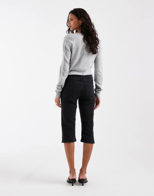 ASOS DESIGN – Czarne jeansy capri z kieszeniami z przodu, 2 z 5
