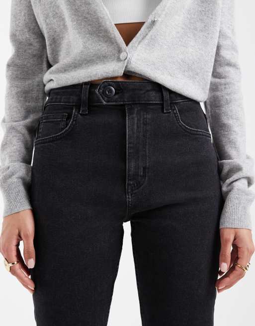 ASOS DESIGN – Czarne jeansy capri z kieszeniami z przodu, 5 z 5