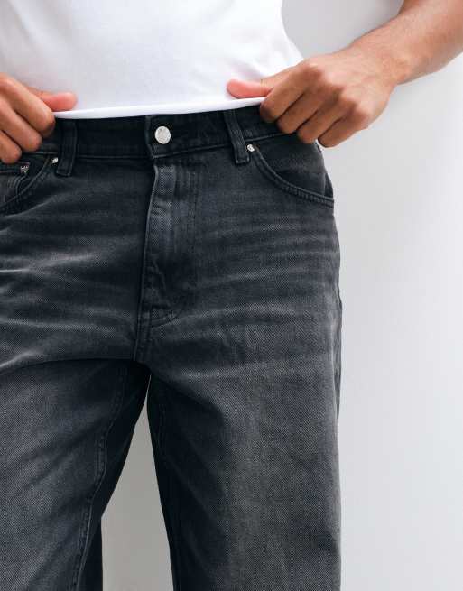 ASOS DESIGN – Czarne jeansy z prostymi nogawkami i efektem sprania, 3 z 5