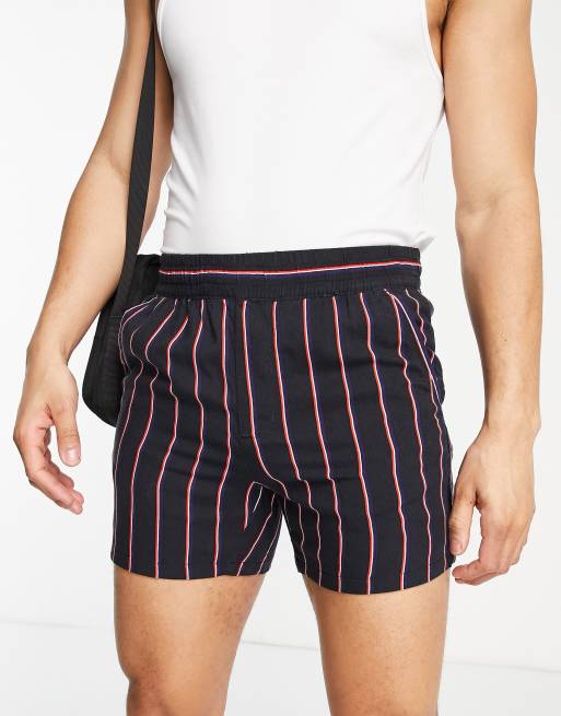 ASOS DESIGN – Czarne lekkie dopasowane szorty w paski