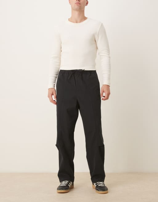 ASOS DESIGN – Czarne luźne spodnie wciągane o zwężanym kroju, 2 z 5