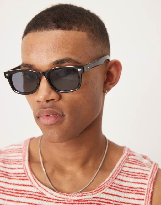 ASOS DESIGN – Czarne okulary przeciwsłoneczne w stylu retro z przyciemnianymi szkłami