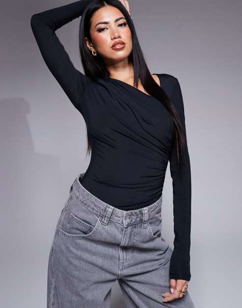 ASOS DESIGN – Czarne opinające body z asymetrycznym dekoltem i drapowaniem - view 1