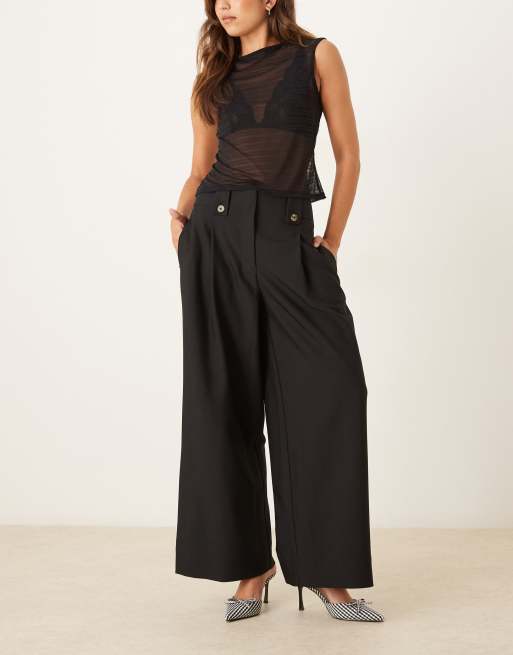 ASOS DESIGN – Czarne spodnie o krótkim fasonie z regulowanymi patkami w talii
