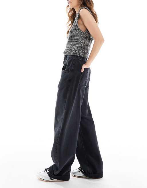 ASOS DESIGN – Czarne sprane jeansy z baryłkowymi nogawkami i ozdobną kieszenią, 2 z 5