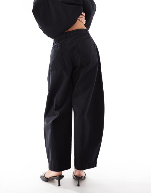 ASOS DESIGN – Czarne sprane spodnie premium o łukowatym kroju nogawki, 2 z 4