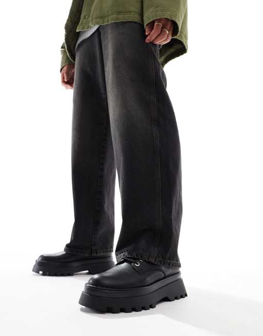 ASOS DESIGN – Czarne sznurowane buty trekkingowe na grubej podeszwie, 2 z 4