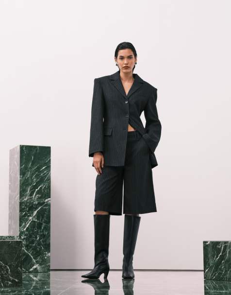 ASOS DESIGN – Czarne szorty bermudy z szerokimi nogawkami w prążki - view 1