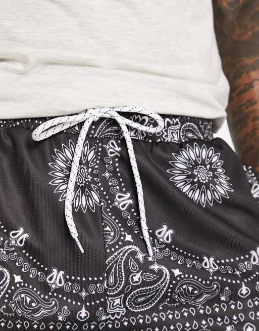 ASOS DESIGN – Czarne szorty oversize z siateczki we wzór w stylu bandany, 3 z 4