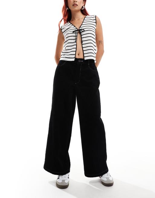 ASOS DESIGN – Czarne sztruksowe spodnie z krótkimi szerokimi nogawkami i kontrastowymi szwami