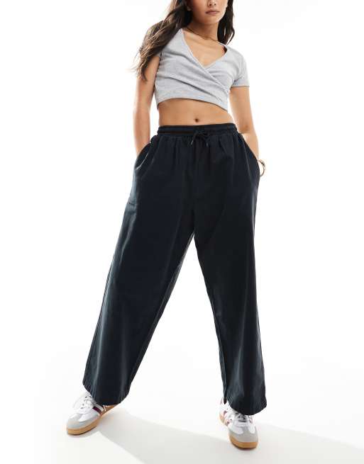 ASOS DESIGN – Czarne wciągane spodnie oversize z baryłkowymi nogawkami