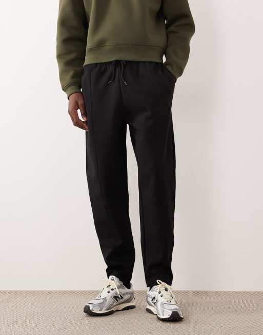 ASOS DESIGN – Czarne zwężane joggersy z zaszewkami, 2 z 5